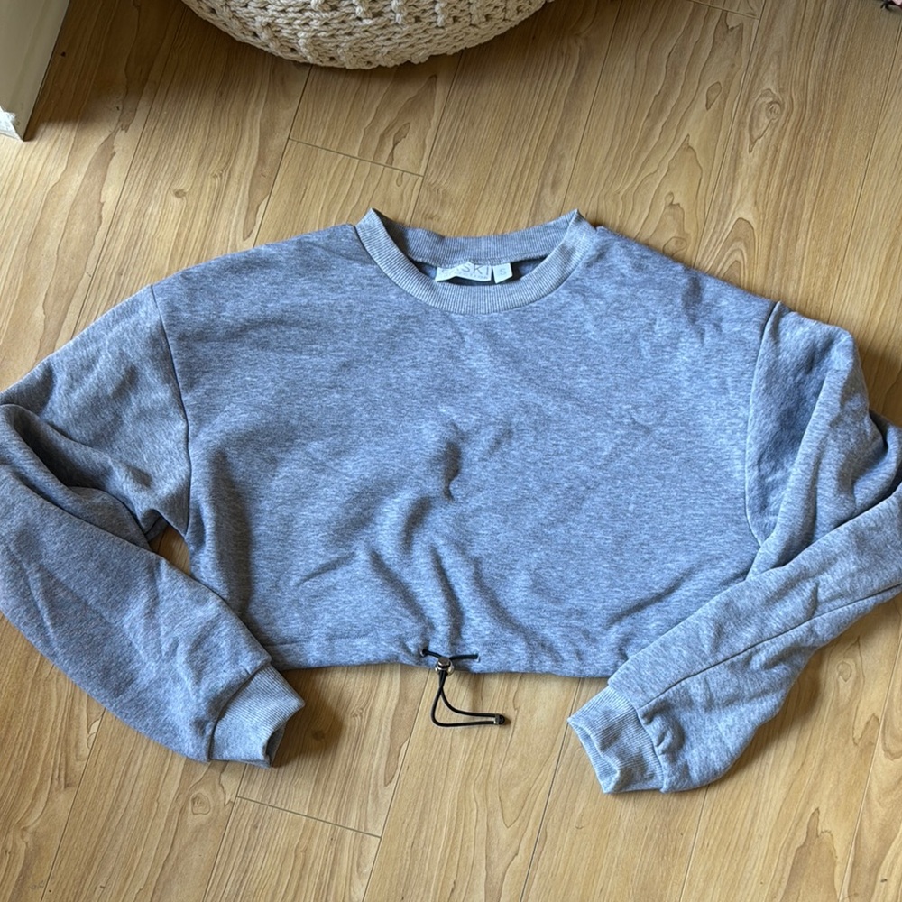Gray Cropped Sweatshirt